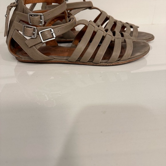 GENTLE SOULS GLADIATOR SANDALS - Picture 2 of 5
